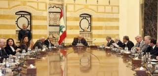 الحكومة اللبنانية تعلن الحظر الفوري لأنشطة حزب الله العسكرية الحكومة اللبنانية تعلن الحظر الفوري لأنشطة حزب الله العسكرية