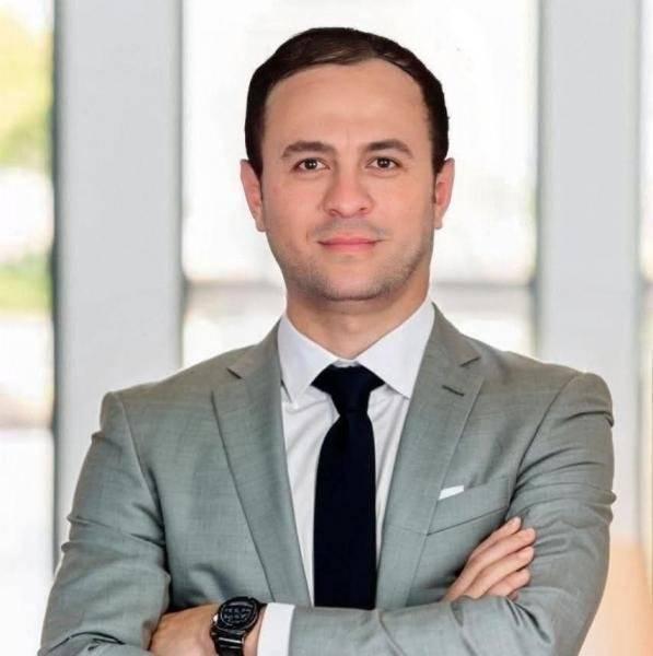 الكاتب الكبير شحاتة زكريا 