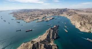 إيران تسمح لسفن دول صديقة فقط بعبور مضيق هرمز