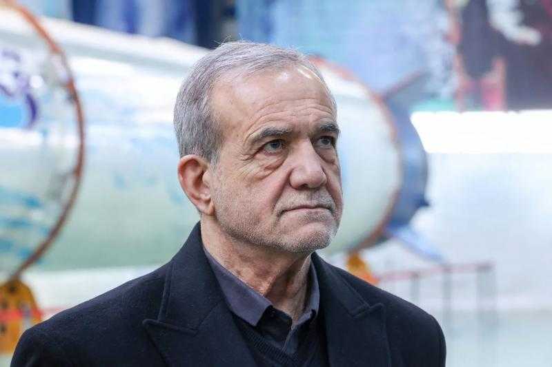 الرئيس الإيراني: دول الجوار صديقة لنا.. ومستعدون لحل الخلافات