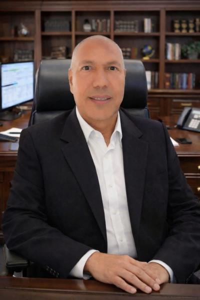 الدكتور عيد كامل حافظ 