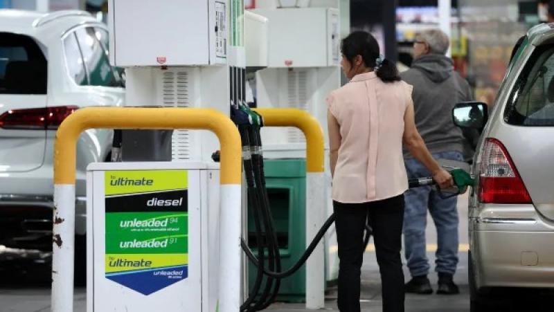 حرب الشرق الأوسط توسع أزمة الوقود في أستراليا لتشمل مئات المحطات