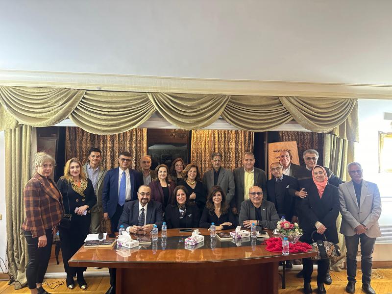 جانب من الأمسية الثقافية