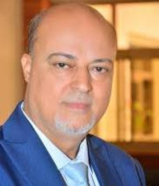 الكاتب الكبير الحسيني عبدالله 