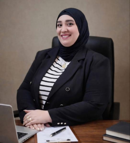 الدكتورة إيمان مصطفى 