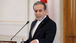 عراقجي يطلع نظيره الفرنسي على مفاوضات إيران والولايات المتحدة في باكستان