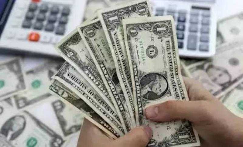 تراجع سعر الدولار أمام الجنيه المصري اليوم