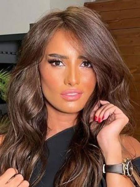 الفنانة زينة