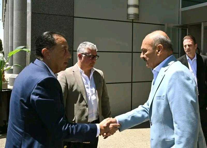 رئيس الوزراء يبدأ جولة موسعة لافتتاح 9 مشروعات صناعية بالمنطقة الاقتصادية لقناة السويس