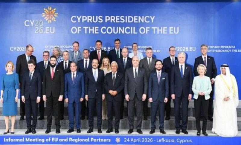 الرئيس السيسى يعود إلى أرض الوطن بعد زيارته لقبرص ومشاركته في اجتماعات دولية