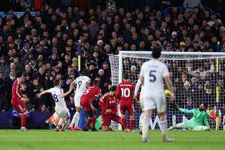 إصابة محمد صلاح خلال مباراة ليفربول مع كريستال بالاس