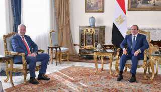 السيسي : مصر فقدت 10 مليارات دولار من عائدات قناة السويس