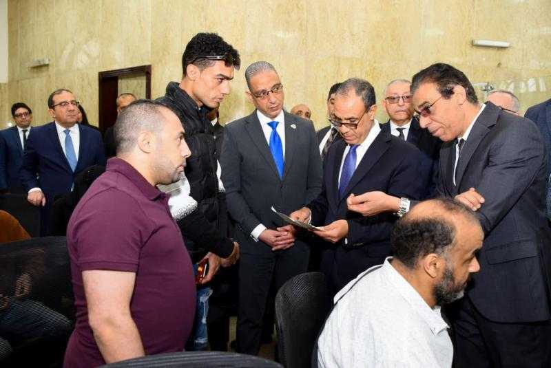 وزير الخارجية يعيد افتتاح مكتب تصديقات أحمد عرابي بالمهندسين عقب رفع كفاءته