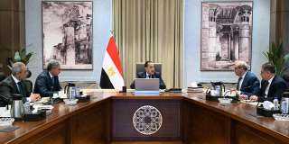 رئيس الوزراء،يعقد اجتماعًا، بمقر الحكومة بالعاصمة الجديدة؛ لمتابعة إجراءات دعم قطاع السياحة