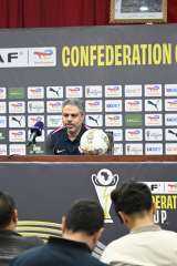 معتمد جمال يبدأ مؤتمر الزمالك الصحفى بتقديم العزاء لمحمد شحاتة قبل نهائي الكونفدرالية
