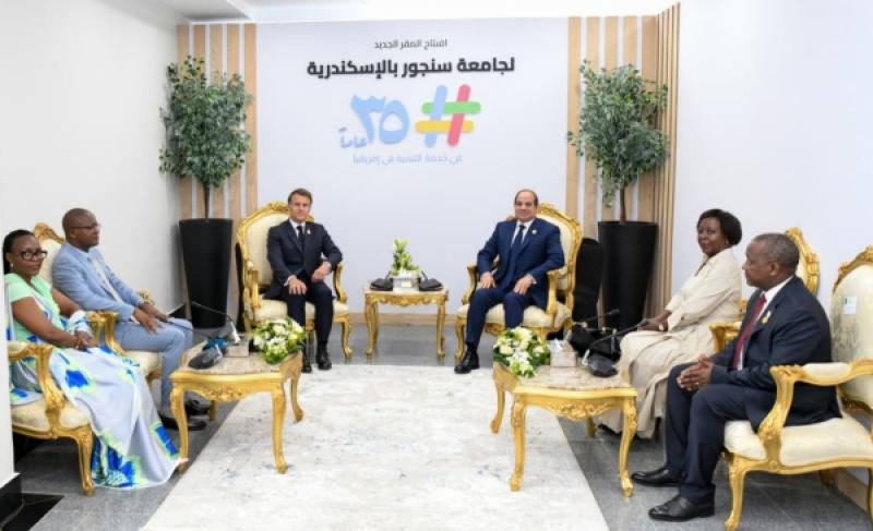 جانب من الحدث 