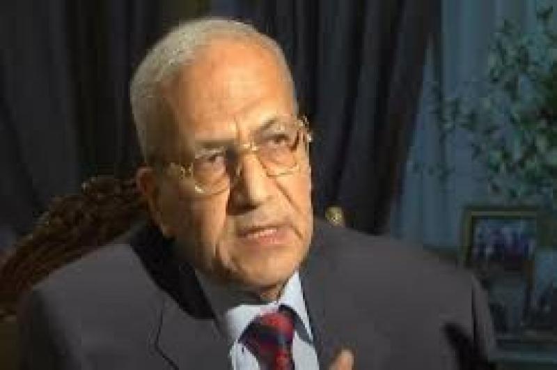 الدكتور محمد شريف مختار 