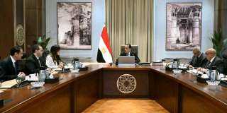 رئيس الوزراء يتابع إجراءات تنظيم السوق العقارية في مصر رئيس الوزراء يتابع إجراءات تنظيم السوق العقارية في مصر