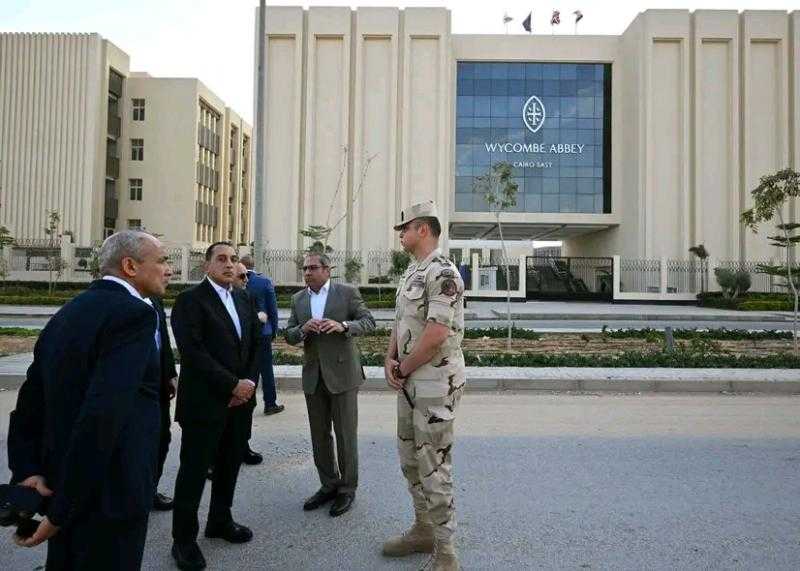 رئيس الوزراء يتفقد ”الحي الدبلوماسي” بالعاصمة الجديدة