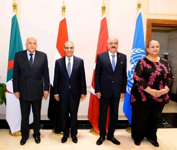 وزراء خارجية مصر والجزائر وتونس يلتقون المبعوثة الخاصة للسكرتير العام للأمم المتحدة لدى ليبيا