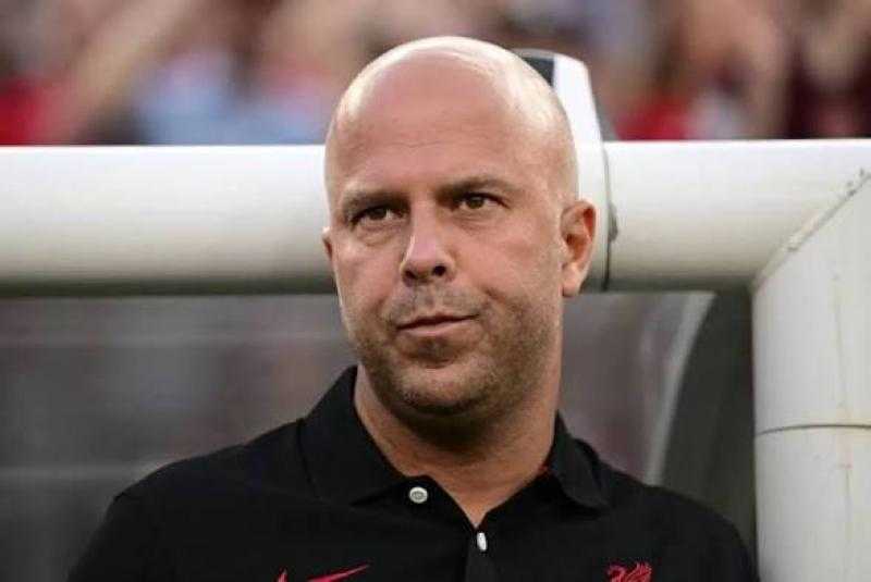 إقالة أرني سلوت من تدريب ليفربول بسبب سوء النتائج