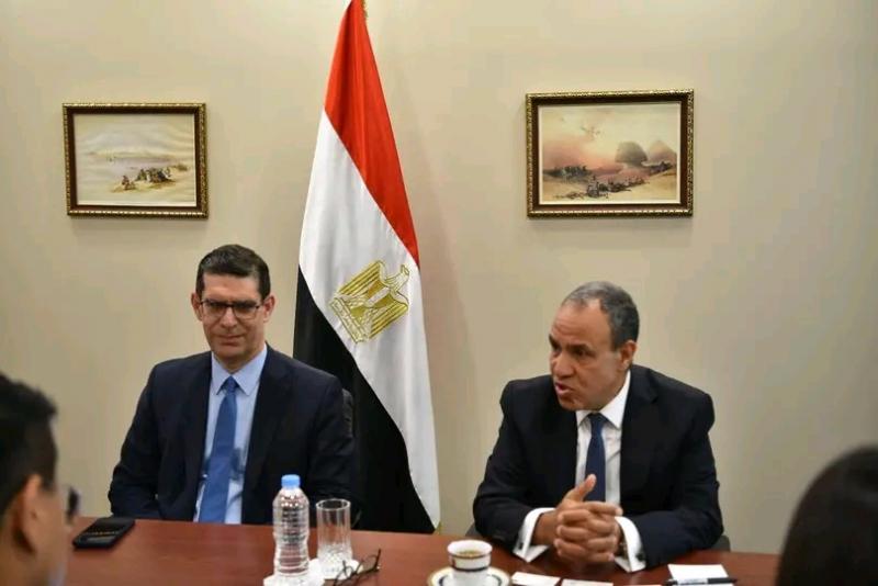 الدكتور بدر عبدالعاطي 