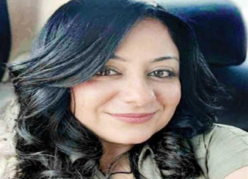الكاتبة سارة حواس 