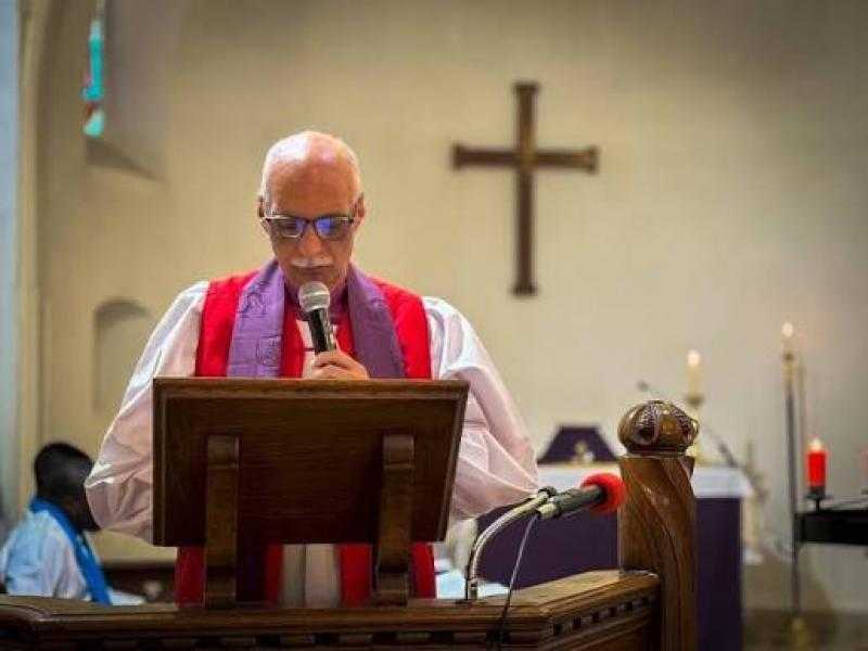 رئيس أساقفة الإسكندرية: المعمودية وعد ومسؤولية يلتزم بها الوالدان أمام الكنيسة