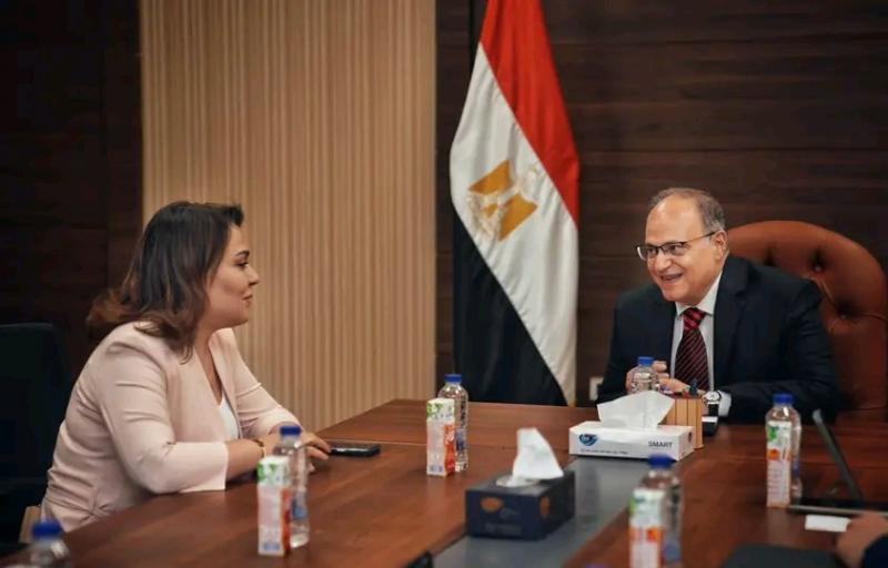 رئيس هيئة الدواء المصرية يبحث مع الوكالة الوطنية للدواء
