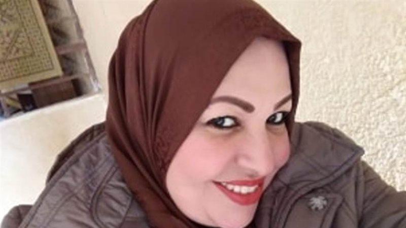 الكاتبة الصحفية حنان الليمونى 