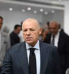 أبو ريدة يتعرض لوعكة صحية بسيطة بعد مباراة مصر وإيران