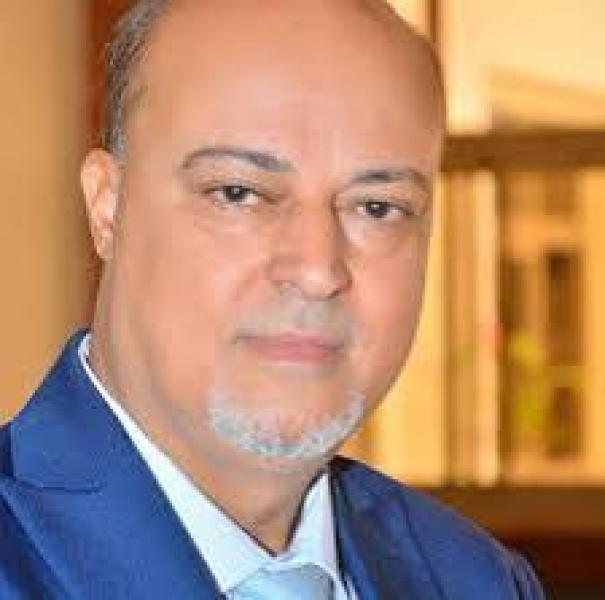 الكاتب الكبير الحسيني عبدالله 