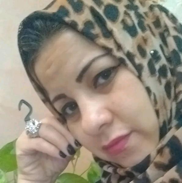 الإعلامية شيرين عجيز 