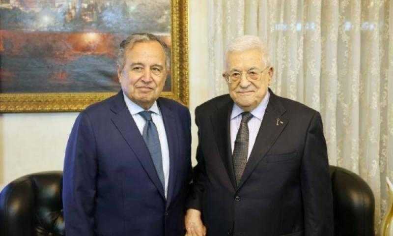 الرئيس الفلسطيني يستقبل أمين الجامعة العربية في الأردن