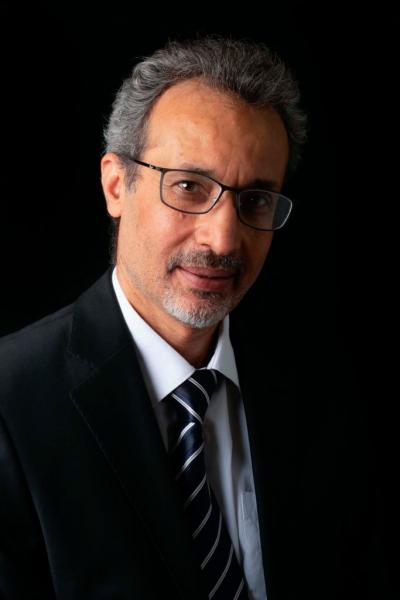 الكاتب الكبير علاء عبدالعزيز 