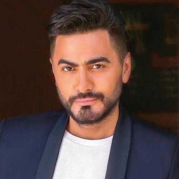 تامر حسني يشوق جمهوره بألبوم  ( مش هتكرر ) ويحيي أولى حفلات  يلا ساحل