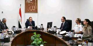 رئيس الوزراء يتابع منظومة التعامل مع ظاهرة الكلاب الضالة