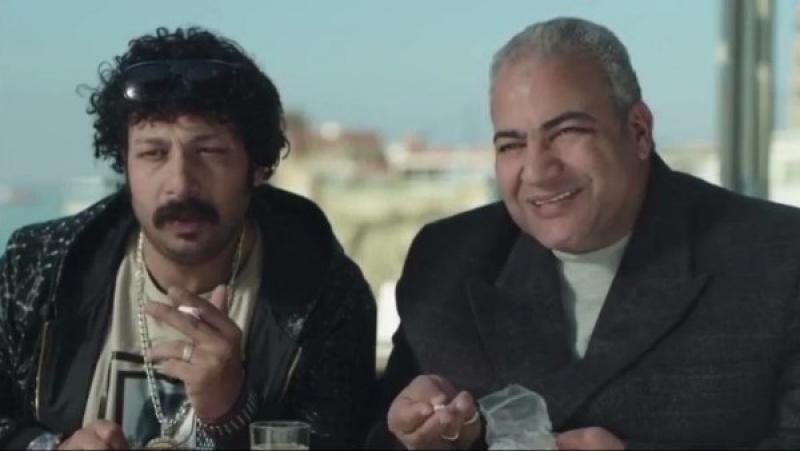 فيلم ورا الكنبة