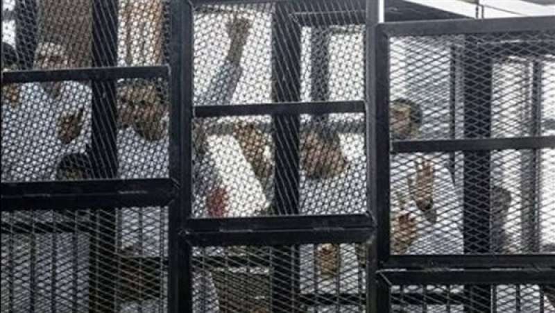تأجيل محاكمات 179 متهما في 4 قضايا إرهاب
