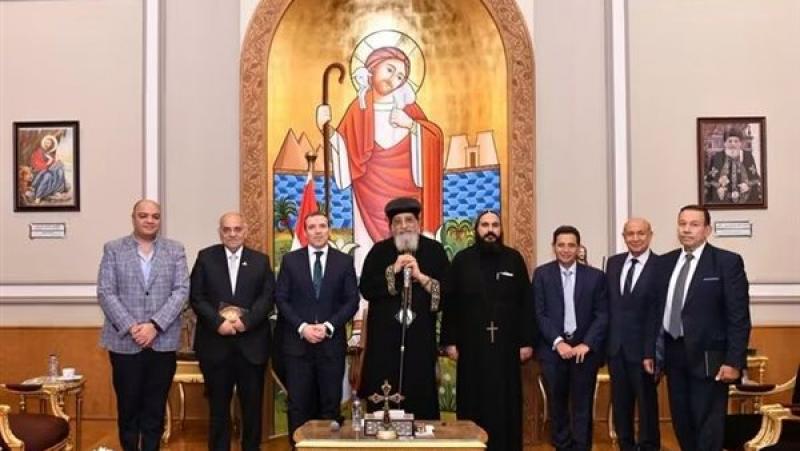 البابا تواضروس الثاني يستقبل قيادات الإسعاف والصحة