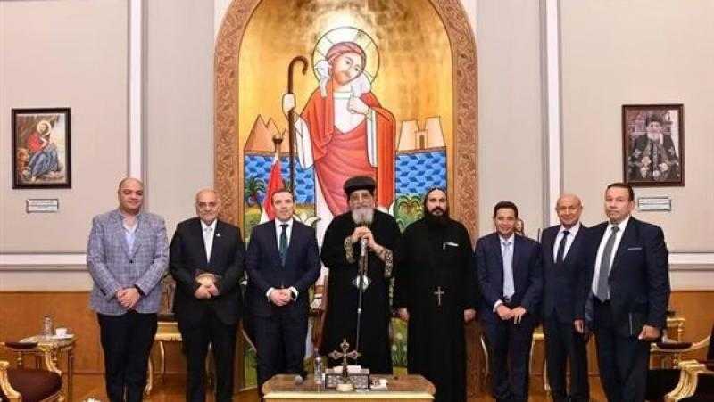 البابا تواضروس الثاني يبحث مع قيادات الإسعاف والصحة تعزيز التوعية المجتمعية والخدمات الطارئة