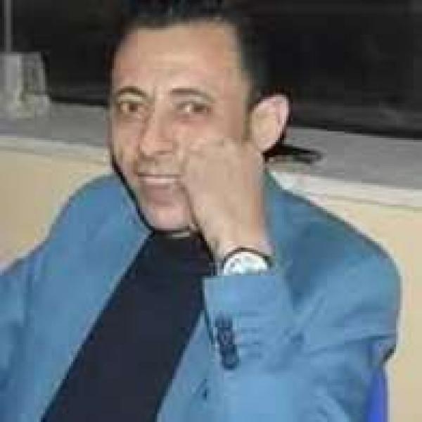 الكاتب الكبير مدحت الشيخ 