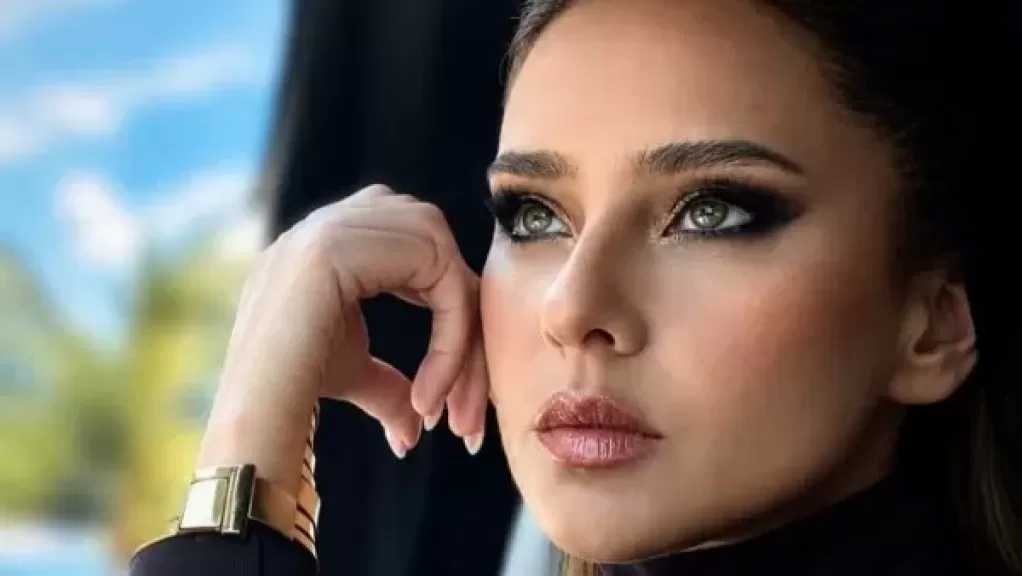 نيللي كريم تخطف الأنظار في أحدث ظهور لها