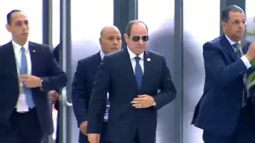 السيسي يفتتح منتدى ”العلمين - أفريقيا” للأعمال بعد قليل