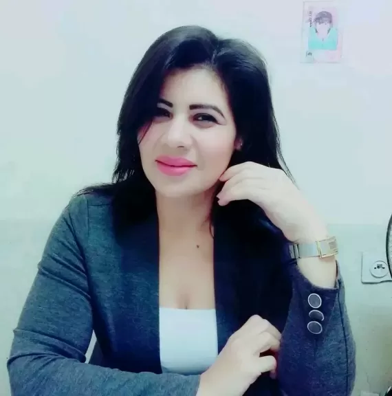 الكاتبة الكبيرة مريم كامل 