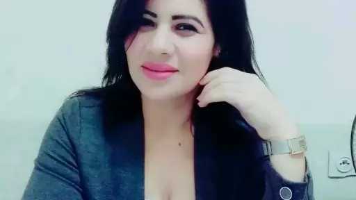 مريم كامل تكتب: (كلمتين وبس)...(أعطي الأجير حقه قبل أن يجف عرقه)..( وأعطي كل ذي حق حقه )