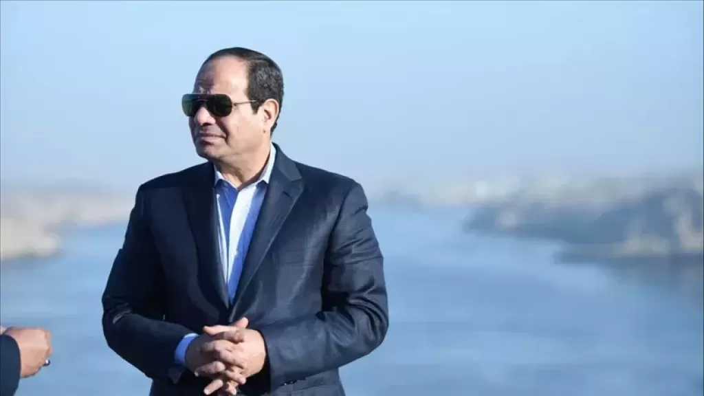 الرئيس السيسي يصل إلى كوالالمبور في مستهل زيارة دولة إلى ماليزيا