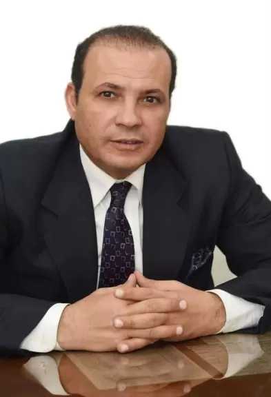 د . أيمن السيسي يكتب: الصحفي المصري وحالة البؤس والعوز والحرمان