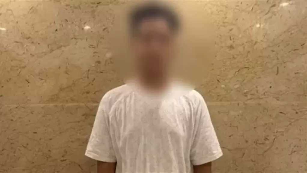 ضبط طالب بالقليوبية بتهمة النصب على المواطنين عبر صفحة لبيع الأسلحة البيضاء