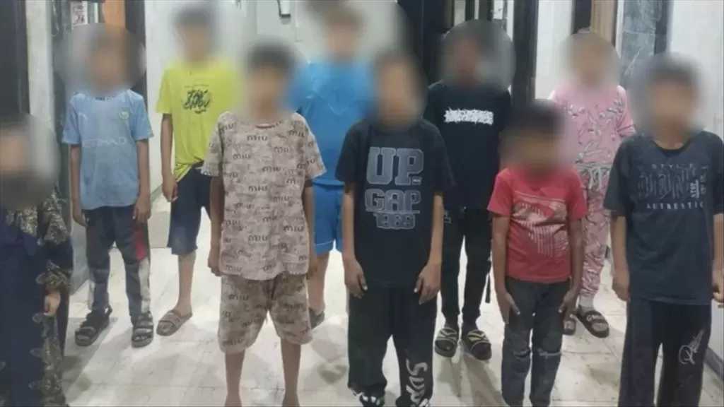 ضبط 9 متهمين باستغلال 10 أطفال في التسول وبيع السلع بالقاهرة